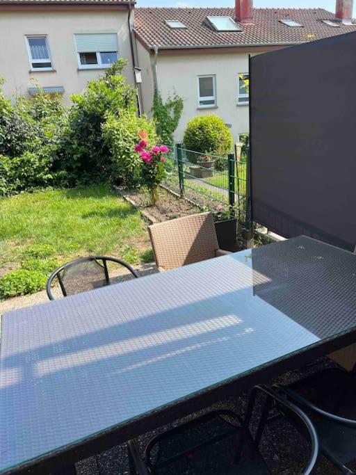 Reiheneckhaus Mit Garten Und Terasse Tettnang Exteriér fotografie
